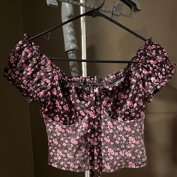 wild fable Tops - Wild Fable Black and Pink Floral Blouse